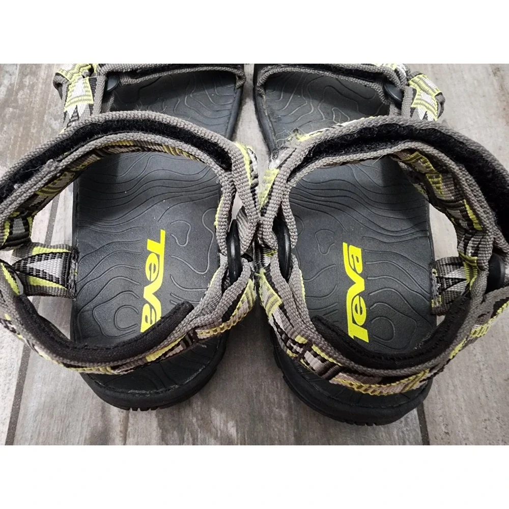 Teva Kids Youth Boys Girls Sz 4 Hurricane Hiking Sport Sandals Green Black Gray